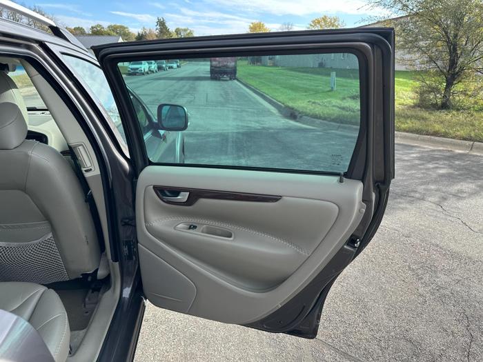 2007 volvo xc70 cross-country with 147108 miles for sale near elk-river, minnesota 59091a0190ed423c83213540d5b88f15.jpg