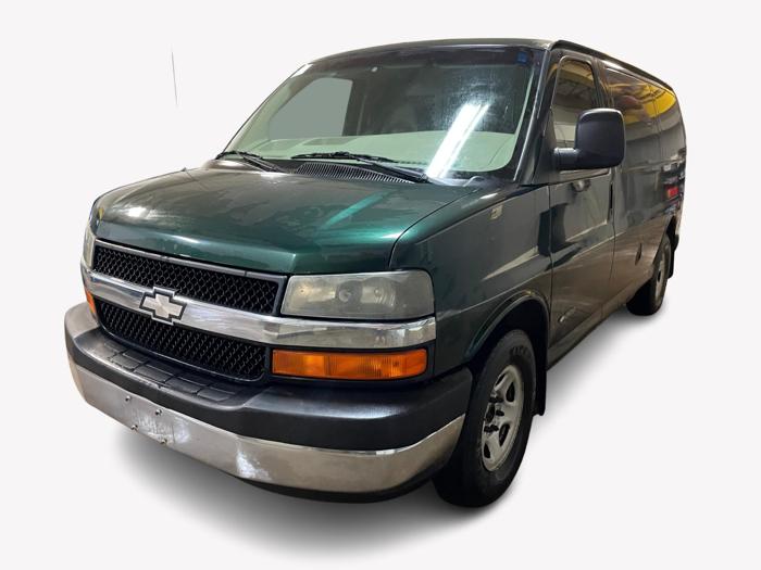 2003 chevrolet express 2500 with 401128 miles for sale near elk-river, minnesota 59222fbe02c5453fb699551658c32ba4.jpg