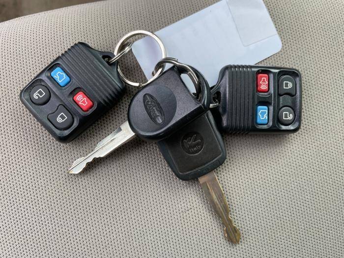 2010 ford focus s-sedan with 165383 miles for sale near elk-river, minnesota 594925e663ae41349543ad576db5b126.jpeg