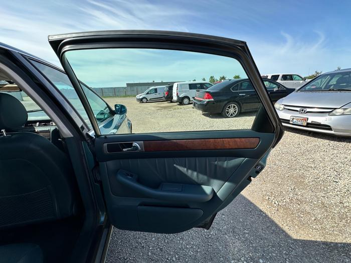 1998 audi a6 sedan with 116438 miles for sale near elk-river, minnesota 59666d87d2544e77a5027a2f015c4e7b.jpeg