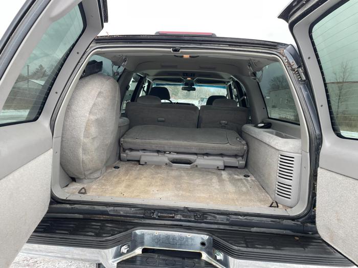 1996 chevrolet suburban with 227941 miles for sale near elk-river, minnesota 597a11819e9a4346b35ca37071a2ee29.jpg
