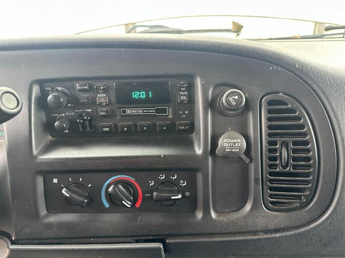 2001 dodge ram-wagon b2500 with 154485 miles for sale near elk-river, minnesota 5995522d71ea49628caffa40055478b6.jpg