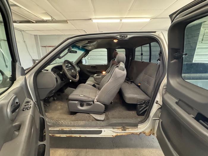 2002 ford f-150 xl-supercab-short-bed-2wd with 119291 miles for sale near elk-river, minnesota 5998fe78f5574ac9ae67b81cc1077dcf.jpeg