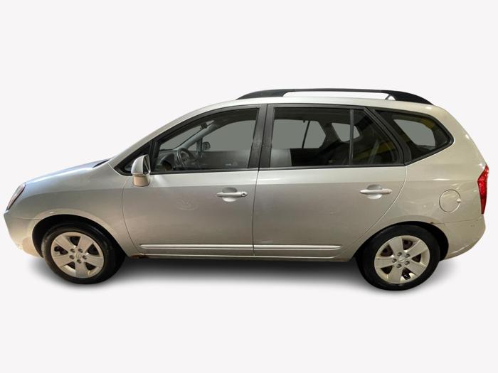 2009 Kia Rondo
