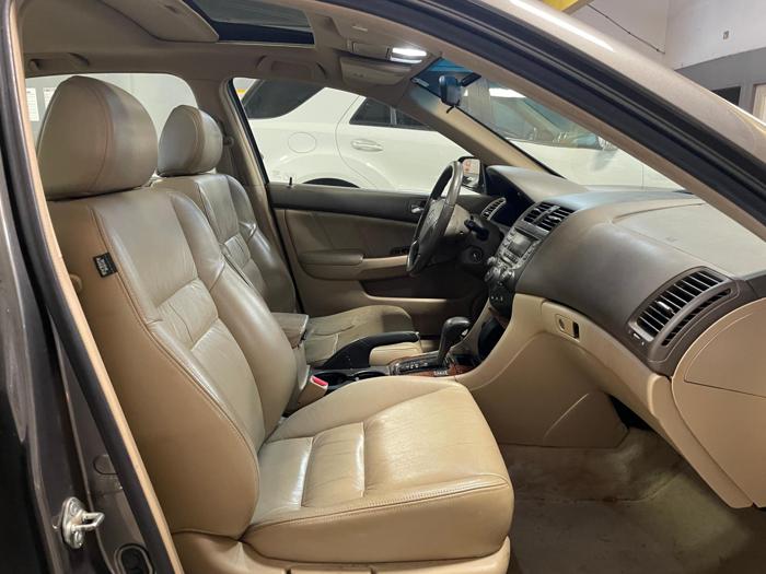 2006 honda accord ex with 261196 miles for sale near elk-river, minnesota 59b063a06a1246948290618f231dc2d2.jpg
