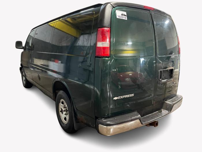 2003 chevrolet express 2500 with 401128 miles for sale near elk-river, minnesota 59b1703ed8b248148192c0a73950c8a7.jpg