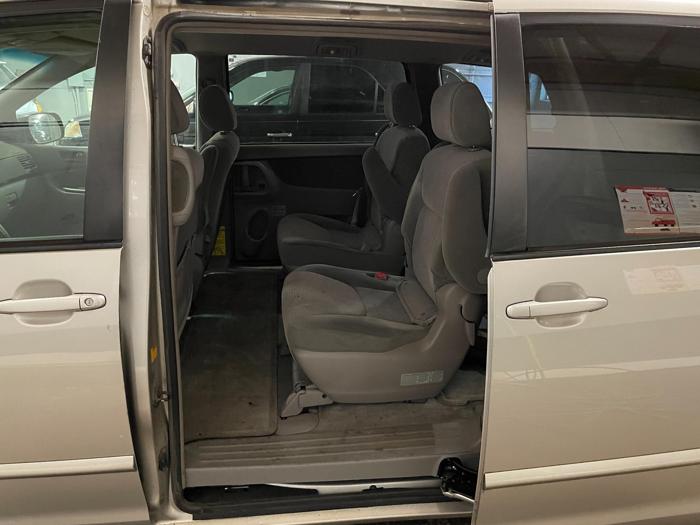2006 toyota sienna le-7-passenger with 187836 miles for sale near elk-river, minnesota 59e51af1a24b485ba5ae495a8632d7cc.jpg