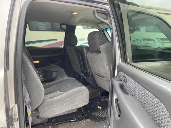 2003 chevrolet avalanche 1500 with 174308 miles for sale near elk-river, minnesota 59ecbe1e8bbc444b80ac7bc50519c837.jpg