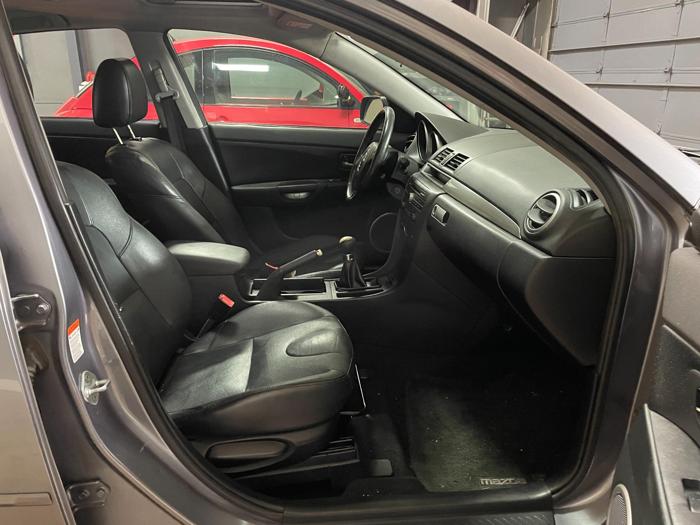 2004 Mazda Mazda3