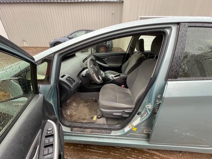 2013 toyota prius prius-iv with 191685 miles for sale near elk-river, minnesota 59f1902310214523bcda36566683a01a.jpeg