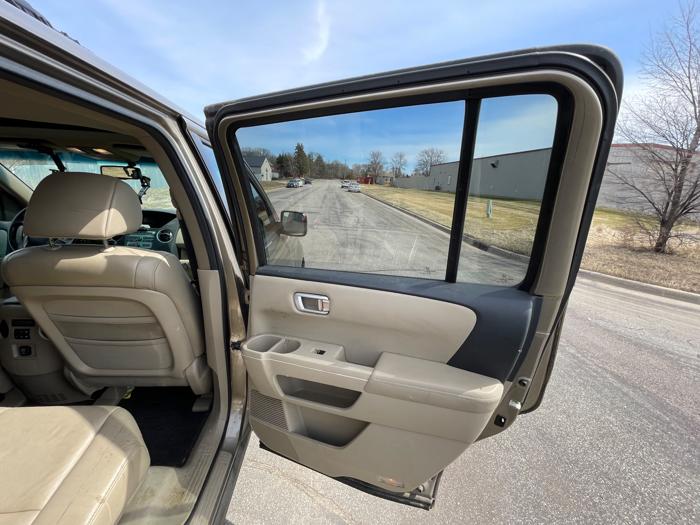 2010 honda pilot ex-l-4wd-5-spd-at with 231045 miles for sale near elk-river, minnesota 5a21d67fe893455b88318c68c9f7b189.jpeg