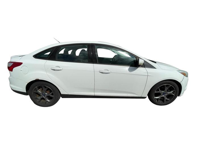2013 ford focus se-sedan with 167983 miles for sale near elk-river, minnesota 5a32a66d3dc848e8b2223d8bd357bc7b.jpg