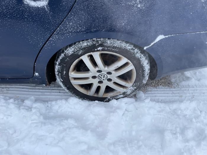 2007 volkswagen jetta 2.5l-w--pkg.-1-&-sunroof with 197375 miles for sale near elk-river, minnesota 5a43d1402e1540ecb80eadff1692754d.jpeg