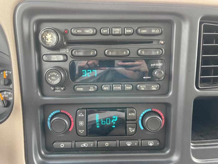2004 chevrolet suburban 1500-4wd with 315133 miles for sale near elk-river, minnesota 5a5e2801ae5743daa40d753f28f87c92.jpeg