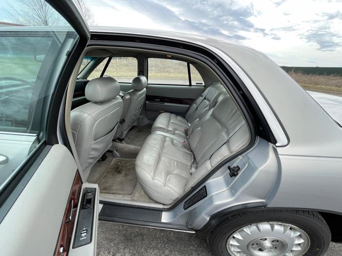 1998 buick lesabre limited with 156670 miles for sale near elk-river, minnesota 5a70e7584eda4801bc971573b01ac80e.jpeg