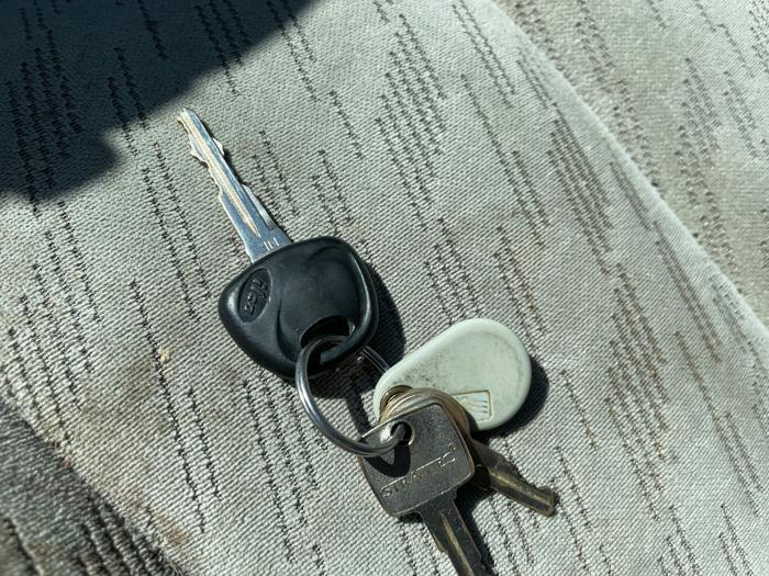 2001 hyundai sonata gl with 173208 miles for sale near columbus, minnesota 5aca6e62f16940e0acb4ef4509009543.jpeg