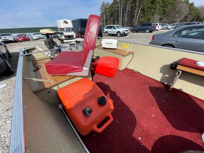 1986 lund boat-co- for sale near elk-river, minnesota 5acbd8b62c764cae9bd472636d5af82e.jpg