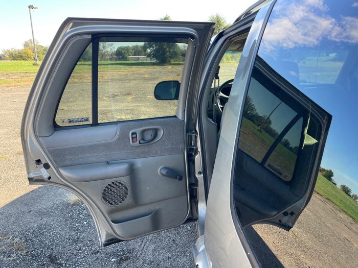 1999 chevrolet blazer 4-door-4wd with 134388 miles for sale near hastings, minnesota 5acf3871f2874185880e8fe6d6e94cdc.jpeg