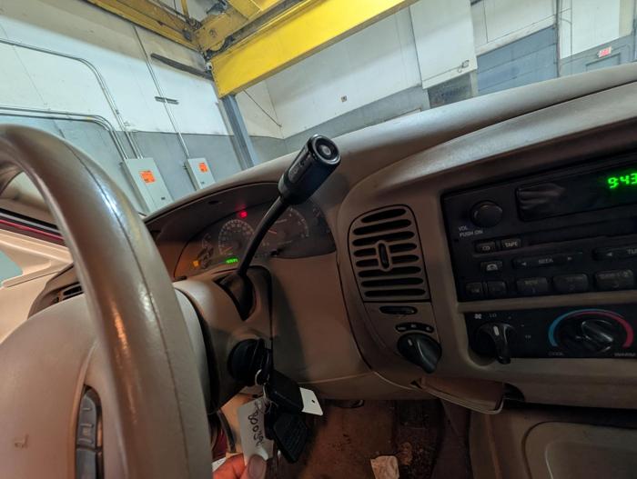 2001 ford expedition xlt-4wd with 169685 miles for sale near elk-river, minnesota 5aded5fad0e64514b4696a26ceae9daa.jpg