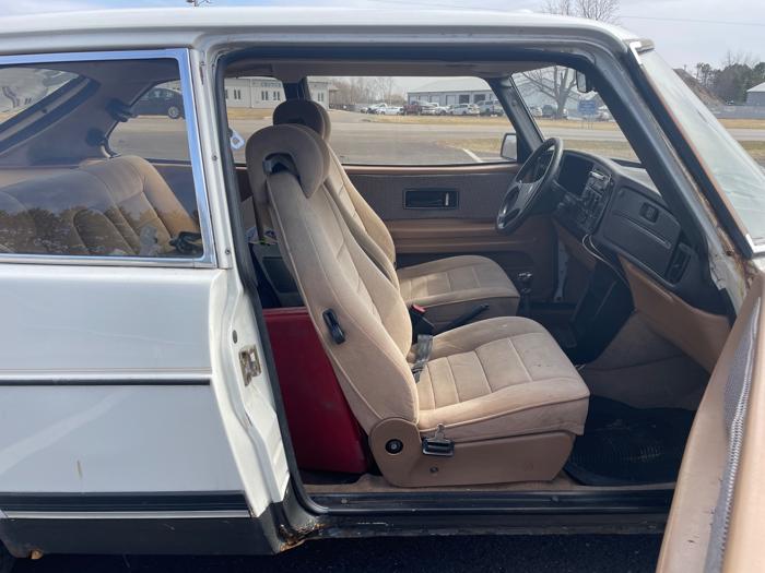 1989 saab 900 hatchback with 202811 miles for sale near columbus, minnesota 5b134cf16b764048bf21676cafd5824c.jpeg