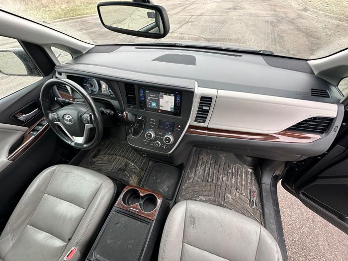 2015 toyota sienna limited-awd-7-passenger-v6 with 155568 miles for sale near elk-river, minnesota 5b145511e0d14a7e8977aef768de4fb0.jpeg
