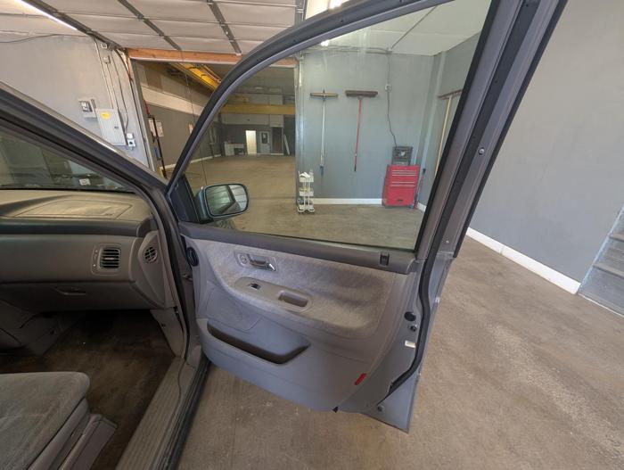 2000 honda odyssey ex with 273688 miles for sale near elk-river, minnesota 5b37801d89214655b582f7c14314421b.jpg