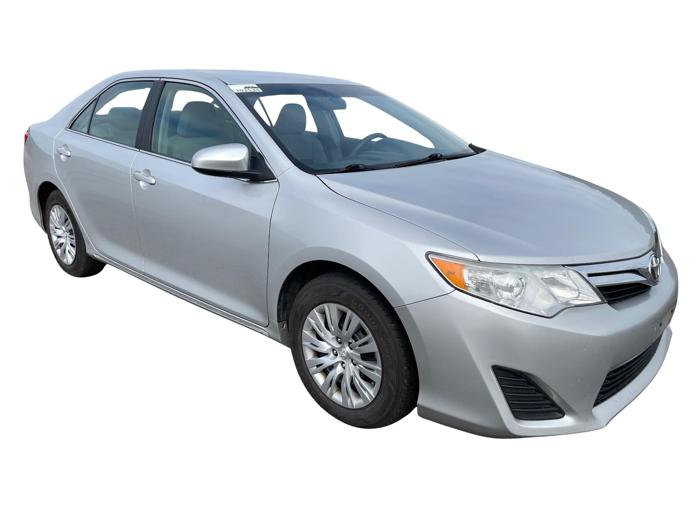 2012 toyota camry se with 161622 miles for sale near elk-river, minnesota 5b42ab925cdb43d9b307c16be9f7cf96.jpg