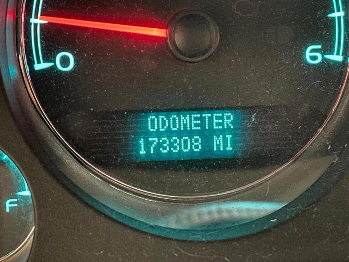 2007 chevrolet tahoe ltz with 173308 miles for sale near elk-river, minnesota 5b50e25f9f3241b5b21fc3471337c16c.jpg