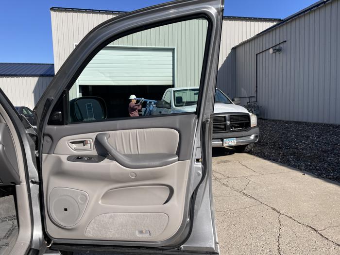 2003 toyota sequoia limited with 147145 miles for sale near elk-river, minnesota 5b6d6b1ba99d4d5a8af34bbfc541111f.jpg