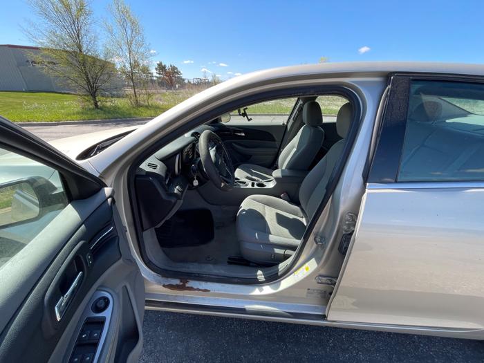 2015 chevrolet malibu ls with 159133 miles for sale near elk-river, minnesota 5b6e8be147244d59a85d89d4743962a9.jpeg