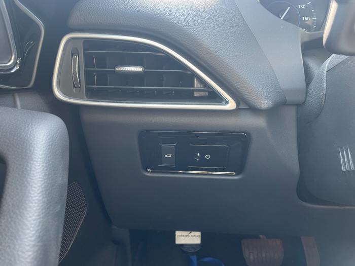 2017 jaguar f-pace 20d-prestige with 98437 miles for sale near burnsville, minnesota 5b9243025061409e8291a8aafc30b123.jpeg