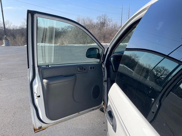 2006 dodge grand-caravan cargo-van with 127291 miles for sale near clearwater, minnesota 5bcd05b73478427f8b79c4002f732b6e.jpeg