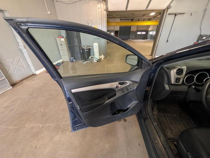 2009 pontiac vibe 2.4l with 157758 miles for sale near elk-river, minnesota 5bd8bfb785164c218fb614c070b992ac.jpg