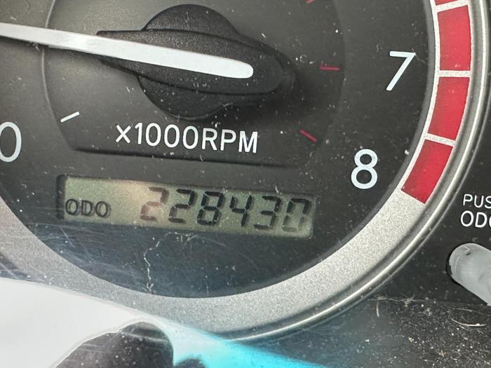 2004 toyota sienna le---7-passenger with 228430 miles for sale near elk-river, minnesota 5bd9c44348d045b0b1eb9c832fdb2f4d.jpg