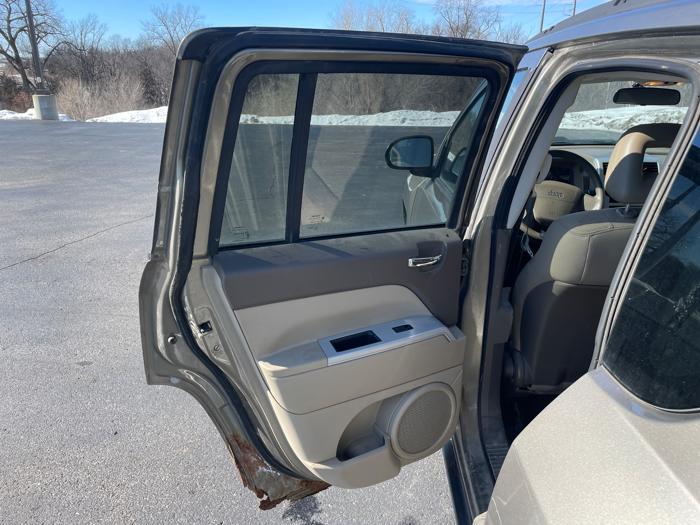 2008 jeep compass sport-4wd with 226904 miles for sale near clearwater, minnesota 5bef5782d29f4466bcadb8cadd4cd269.jpeg