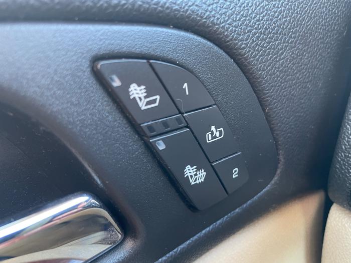 2007 chevrolet suburban lt1-1500-4wd with 255688 miles for sale near fridley, minnesota 5c20b16a33c3470fabd5c69b22b58f1d.jpeg