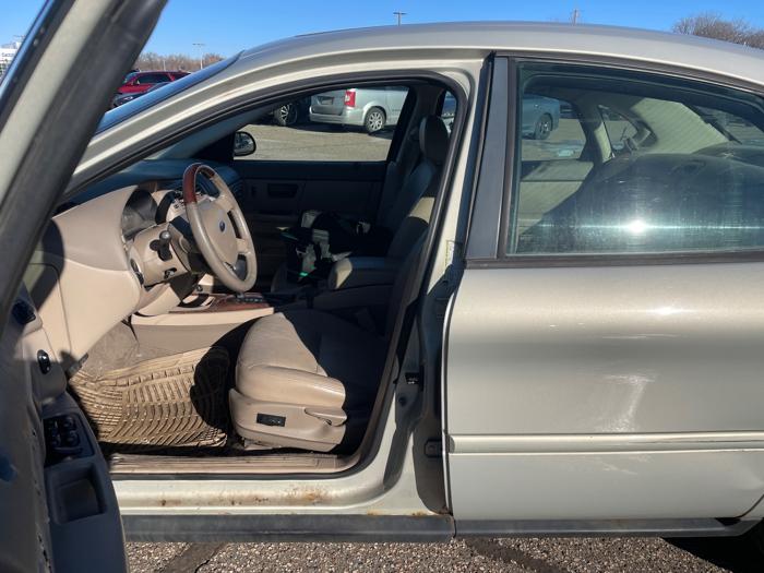 2006 ford taurus sel with 177167 miles for sale near fridley, minnesota 5c59e941dfff4614bc65ab56bfd9948c.jpeg