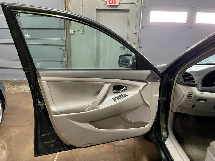 2011 toyota camry base with 199981 miles for sale near elk-river, minnesota 5c762f649bff44779f1d41ee9b1dad21.jpg