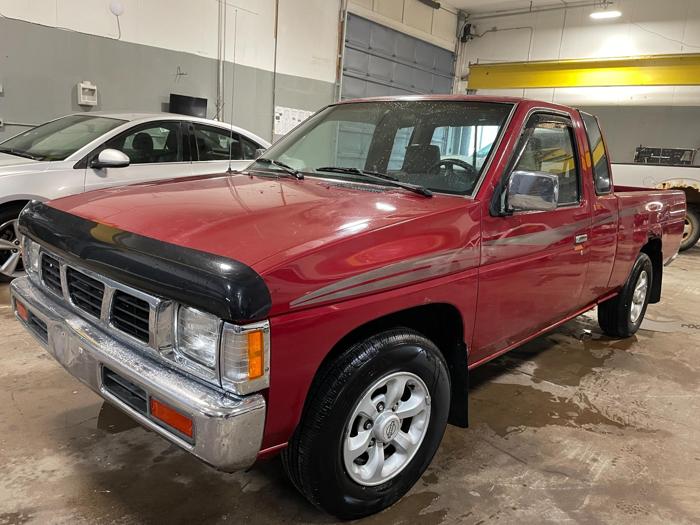 1997 nissan pickup xe with 112109 miles for sale near elk-river, minnesota 5c7a33efbe73483fa8acbcfcd0be6e7b.jpg