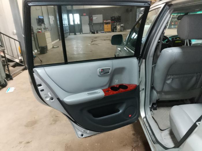 2005 toyota highlander limited-v6-4wd with 289486 miles for sale near elk-river, minnesota 5c8d251553654b76b72c756c0f064b42.jpg