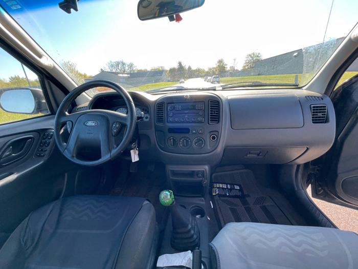 2004 ford escape xls-2wd with 179863 miles for sale near elk-river, minnesota 5cb4e43e89684e6f881eb194db616189.jpeg