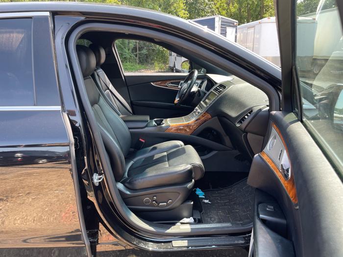 2016 lincoln mkx reserve-awd with 100530 miles for sale near white-bear-lake, minnesota 5cbdea4f316e4110aa9c91ab8354d07b.jpeg