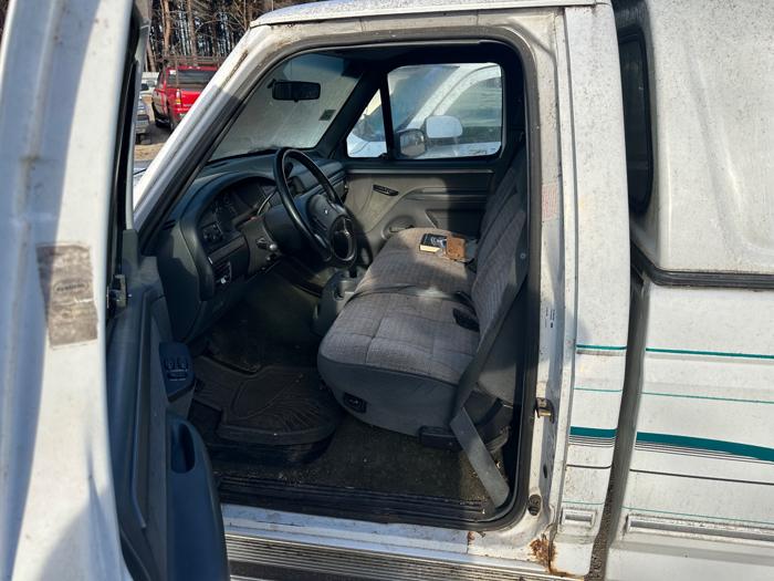 1993 ford f-150 s-reg.-cab-short-bed-2wd with 118087 miles for sale near elk-river, minnesota 5cdb4525713d402583f3b7f01b92cadf.jpeg