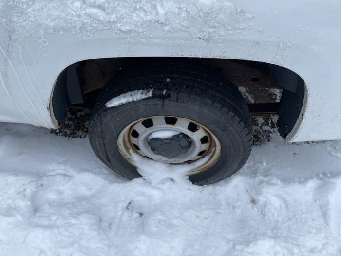 2009 chevrolet colorado work-truck-2wd with 152452 miles for sale near elk-river, minnesota 5ce69ae7133247cd9670f4ff5512cbd4.jpeg