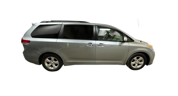 2012 toyota sienna le-fwd-8-passenger-v6 with 212328 miles for sale near elk-river, minnesota 5d0a932dcbe64a37b294b04b091b1739.jpg