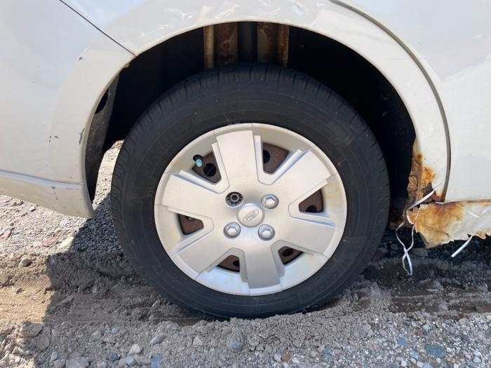 2009 ford focus s-sedan with 120973 miles for sale near elk-river, minnesota 5d5d6e8dc1ee47d8863fd8ee22e6c4be.jpeg
