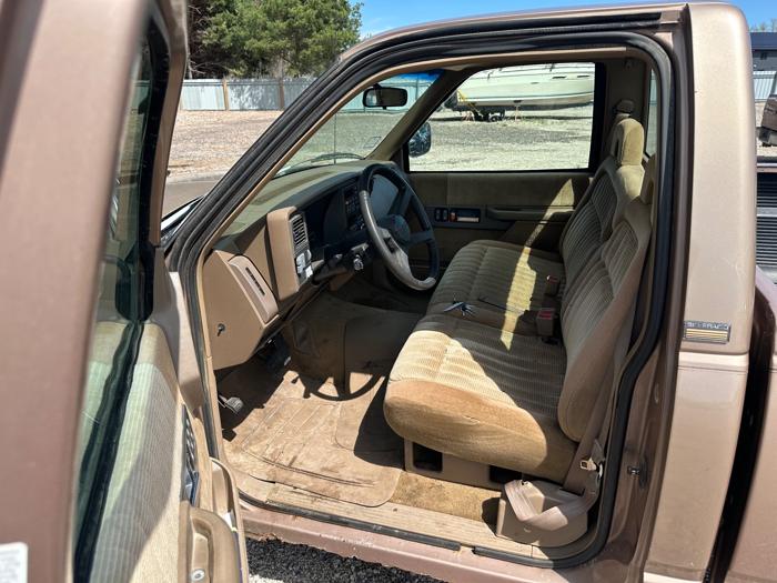 1994 chevrolet c-k-1500 reg.-cab-w-t-6.5-ft.-bed-2wd with 167960 miles for sale near elk-river, minnesota 5d795fafa63d46b7bcaf90837086e736.jpeg
