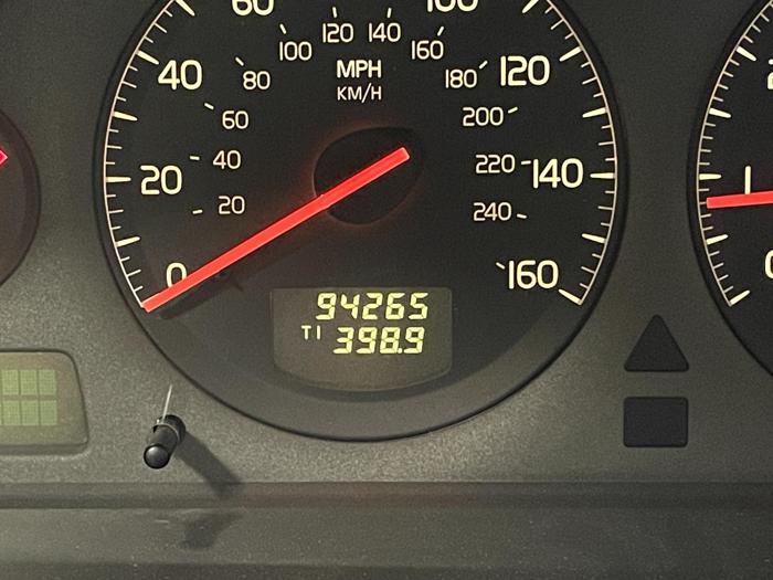 2001 Volvo XC70