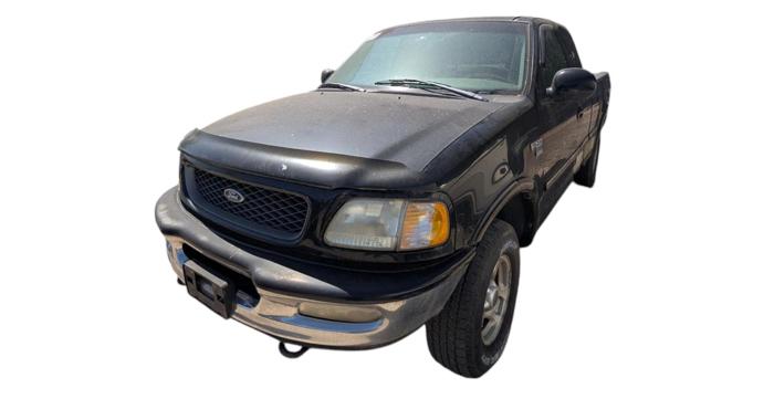 1998 ford f-150 xl-supercab-short-bed-4wd with 210191 miles for sale near elk-river, minnesota 5dc2ddd98ccd4034a4c4dae993a5b543.jpg