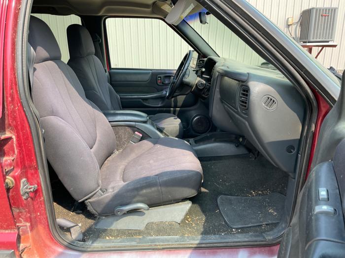 2003 chevrolet s10-pickup ls-crew-cab-4wd with 200963 miles for sale near elk-river, minnesota 5e0d980e108f40b3a4ff3bda08b3627c.jpeg